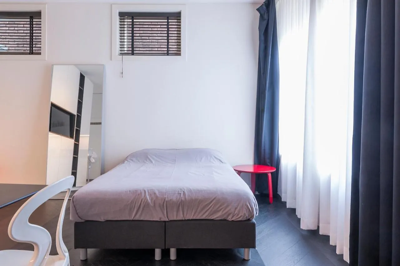 Book & Stay Eindhoven