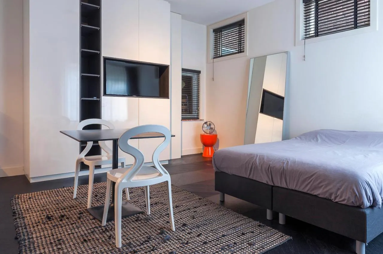 Book & Stay Eindhoven