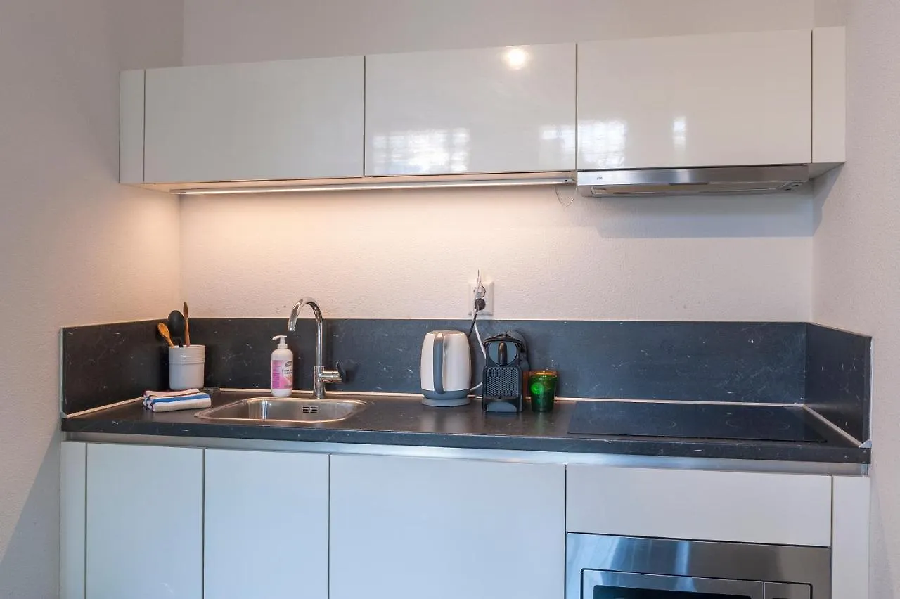 Book & Stay Αϊντχόφεν